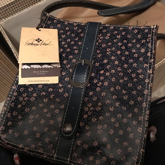 Patricia Nash Handbags - Patricia Nash cross body bag